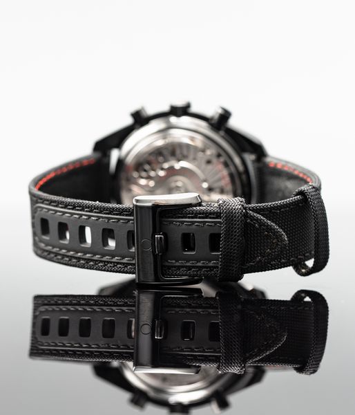 Omega Speedmaster Dark Side of the Moon 311.92.44.51.01.003